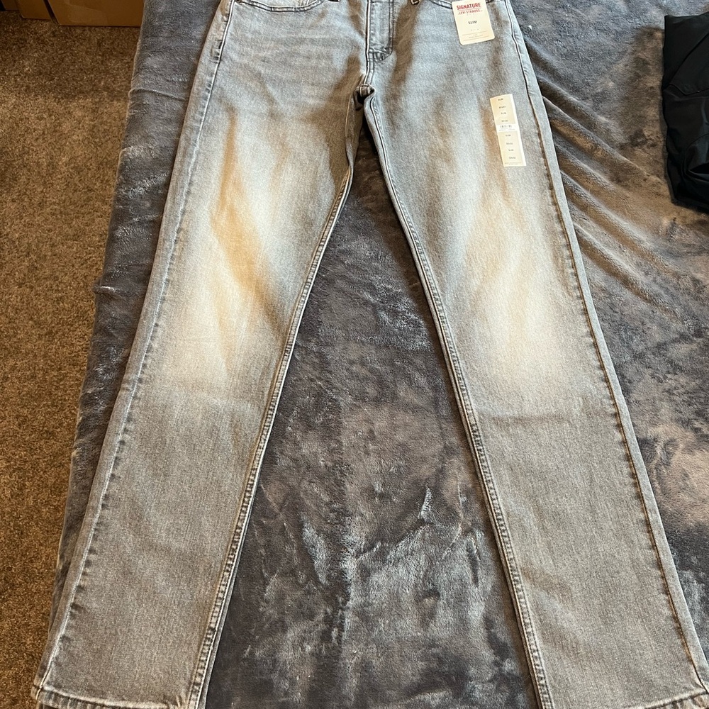 NWT Levi’s Slim Gray Denim Jeans, Size 32 x 32